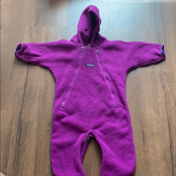 patagonia baby fleece onesie